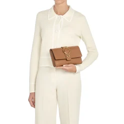 Consuelo Women's clutch bag in leather color chocolate