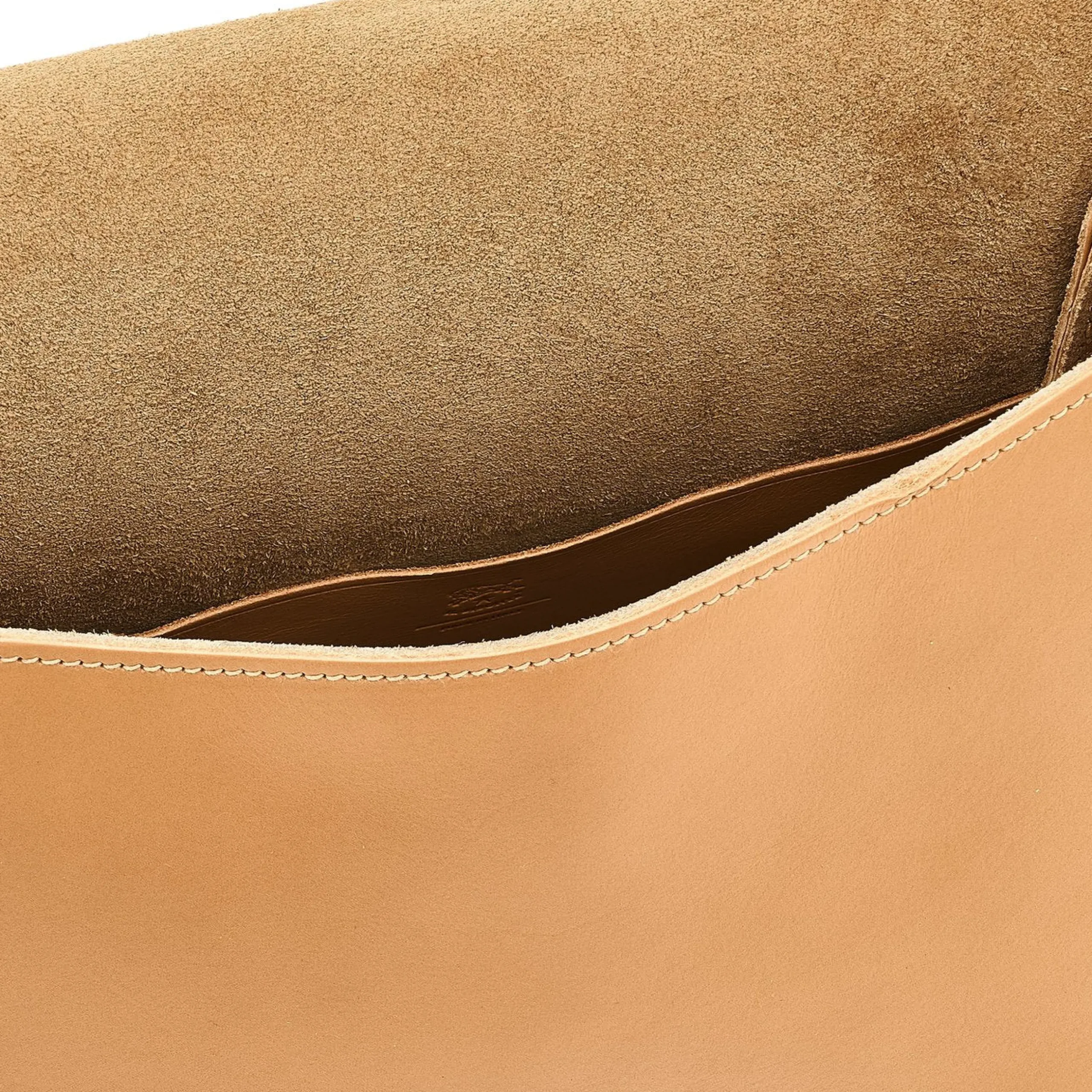Consuelo Women's crossbody bag in leather color natural