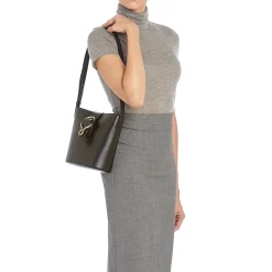 Consuelo Women's bucket bag in leather color black