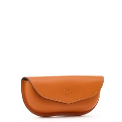 Glasses case in leather color caramel
