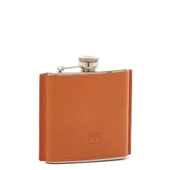 Home Hip flask in leather color caramel