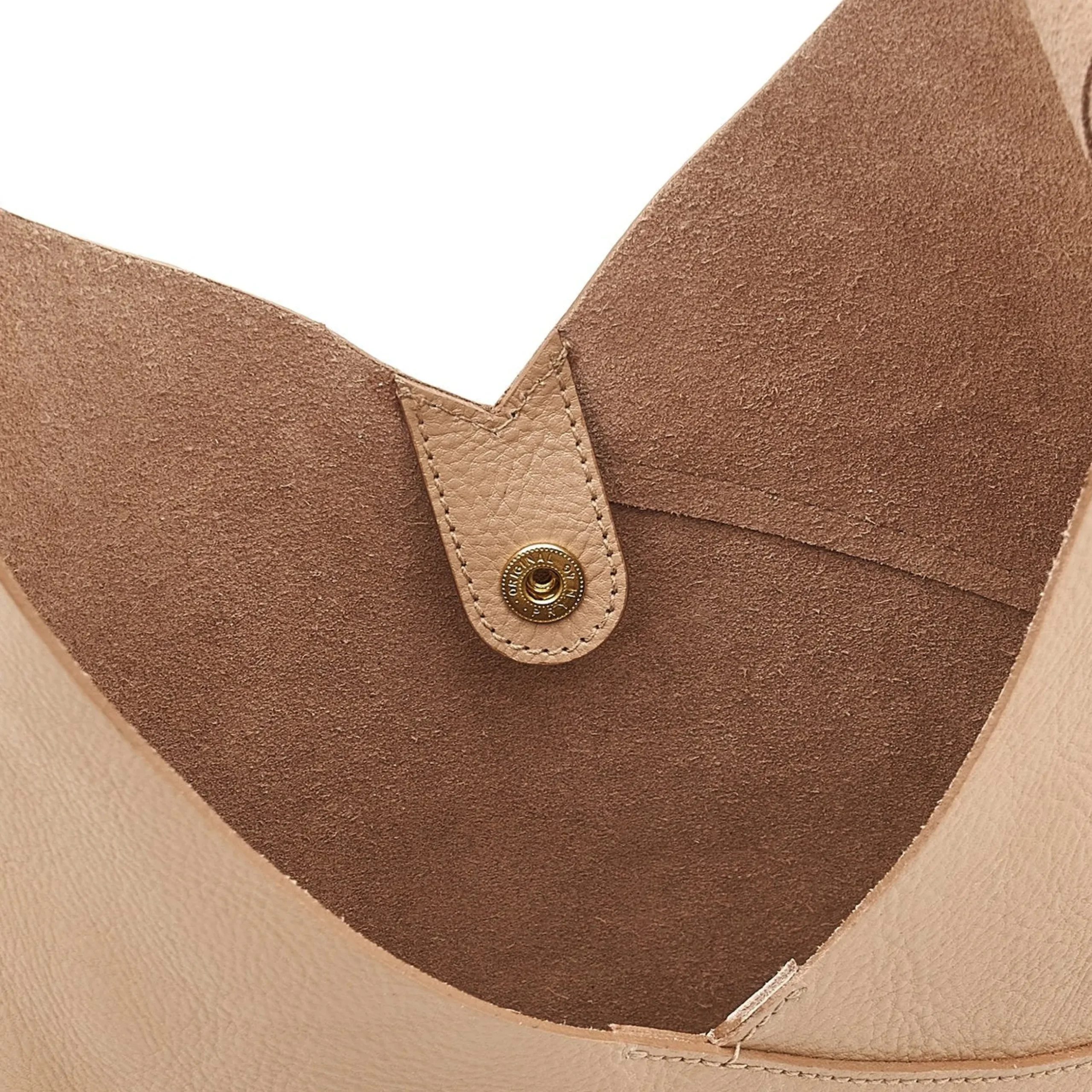Malibu Women's shoulder bag in leather color caffelatte