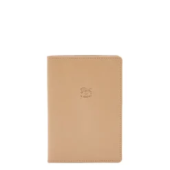 Passport holder in leather color caffelatte