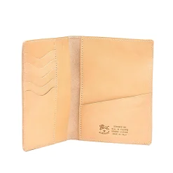 Passport holder in leather color natural