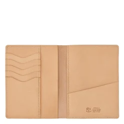 Passport holder in leather color natural