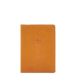 Passport holder in vintage leather color natural
