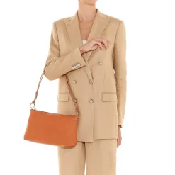 Salina Women's shoulder bag in leather color caramel