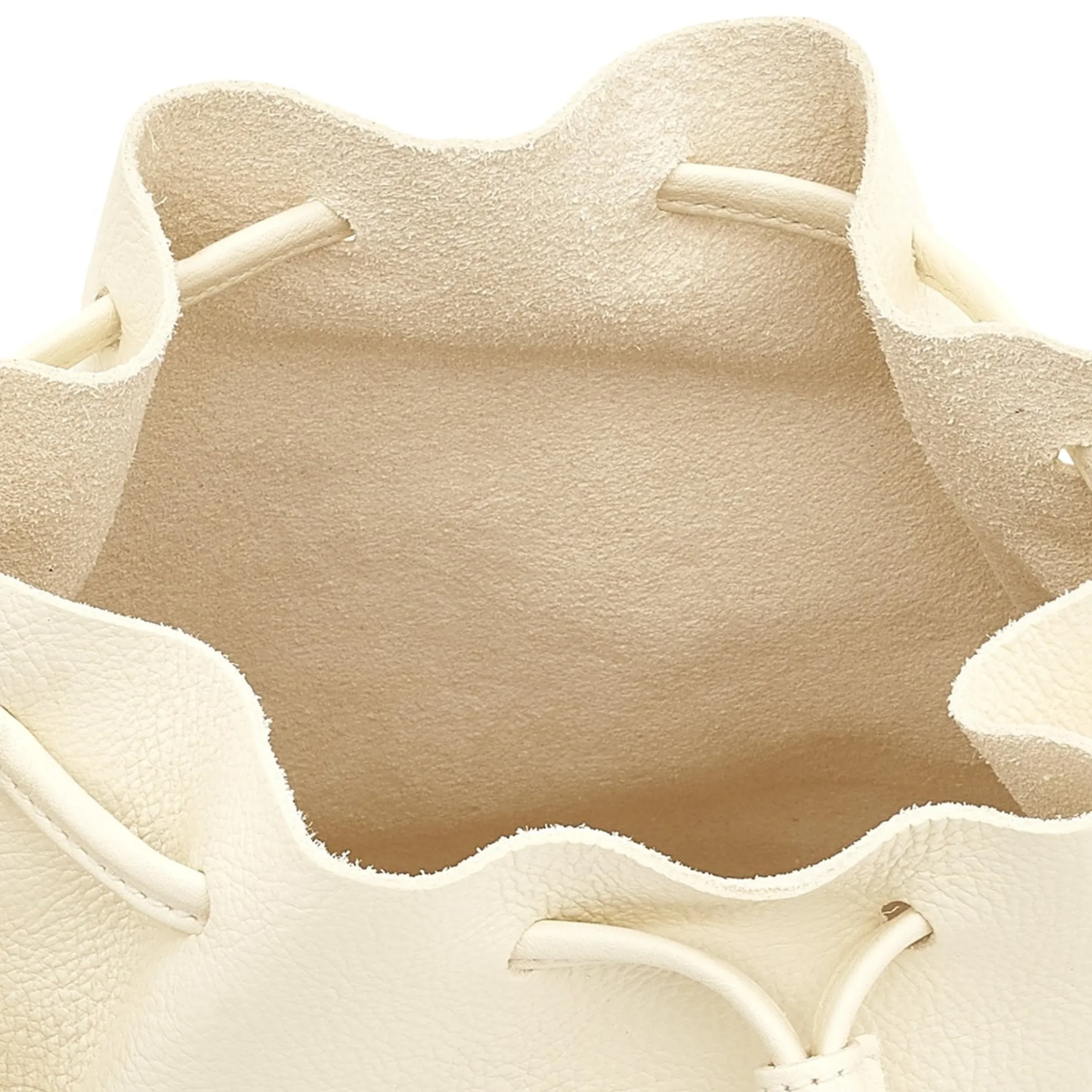 Silvia Women's bucket bag in leather color milk