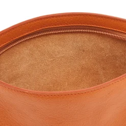 Tessa Women's crossbody bag in leather color caramel