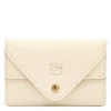 Uffizi Card case in leather color milk